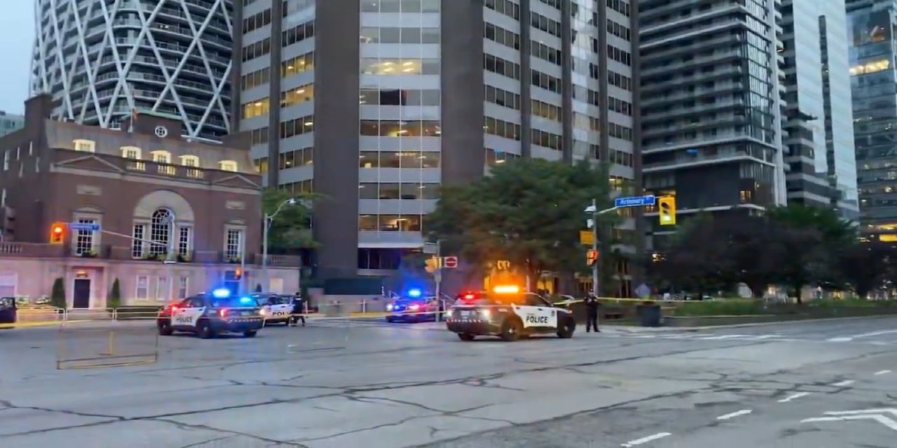 ABD’nin Toronto’daki diplomatik kalesi yine kurşunların hedefinde