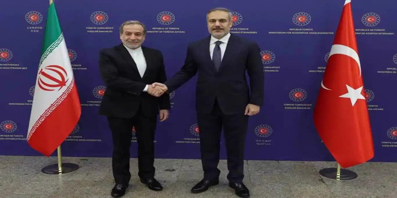 Dışişleri Bakanı Fidan İranlı mevkidaşı Arakçi ile görüştü