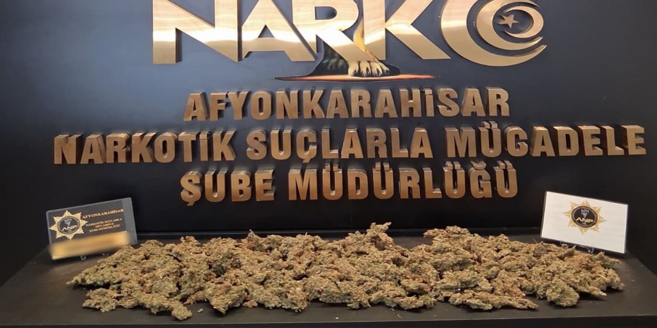 Afyonkarahisar'da 1 kilo 100 gram uyuşturucu ele geçirildi