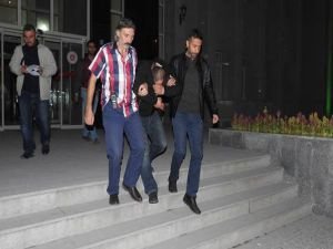 'Savcıyım' diyerek bankayı dolandırdı