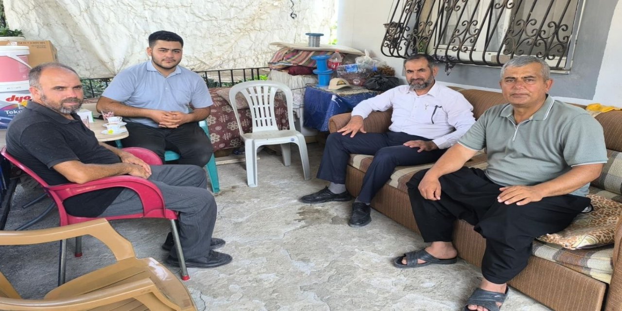 HÜDA PAR heyeti, Tarsus'ta muhtarları ve mahalle sakinlerini ziyaret etti