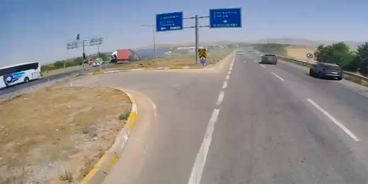 Konya’da 4 araçlı zincirleme kaza: Bir ölü, 10 yaralı