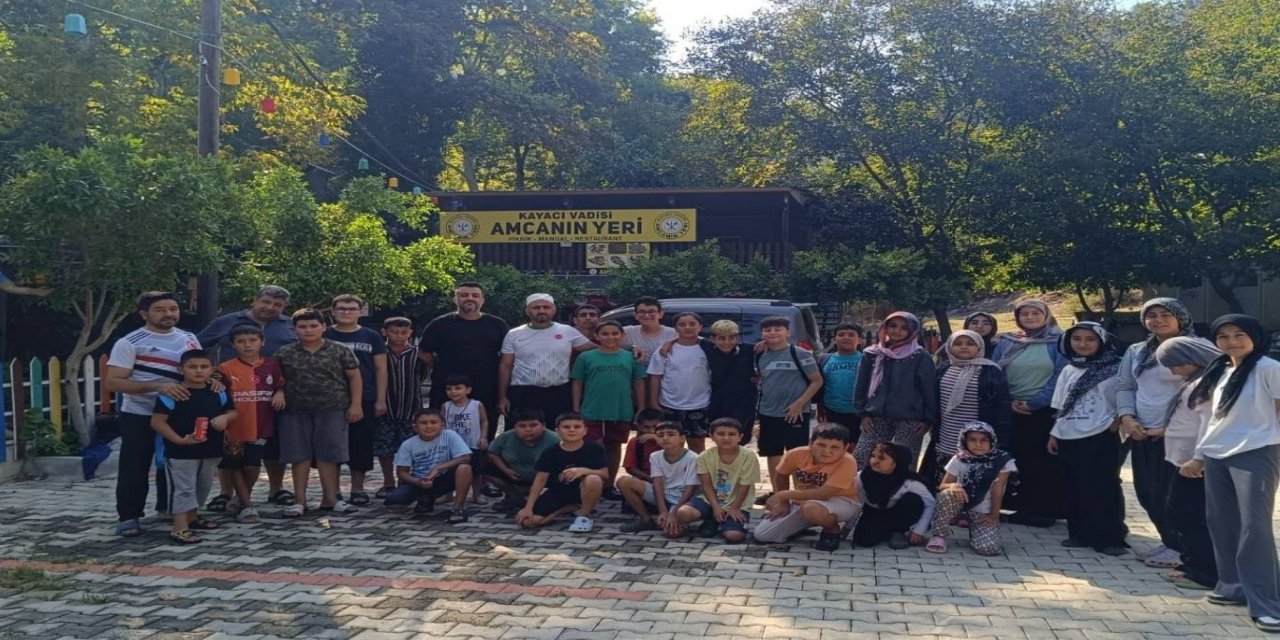 Erdemli'de Kur'an kursu öğrencileri piknikte buluştu