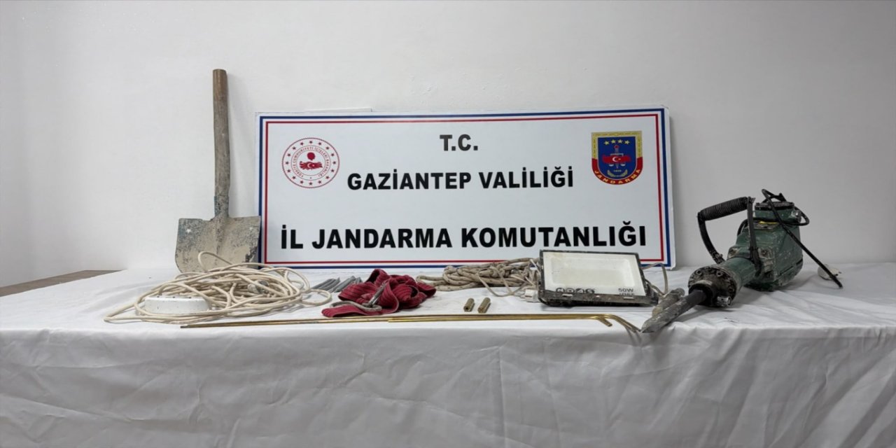 Gaziantep'te kaçak kazı yapan 5 şüpheli suçüstü yakalandı