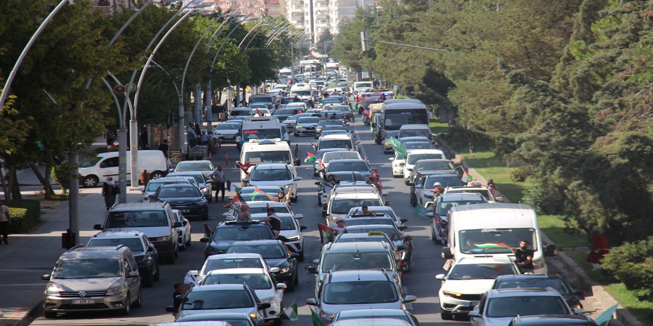 Filistin Konvoyu Diyarbakır'da şehir turu attı