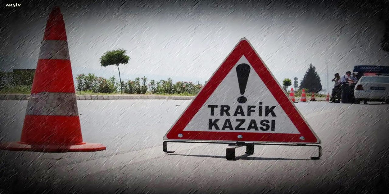 Afyonkarahisar'da iki otomobil çarpıştı: Bir ölü, 7 yaralı