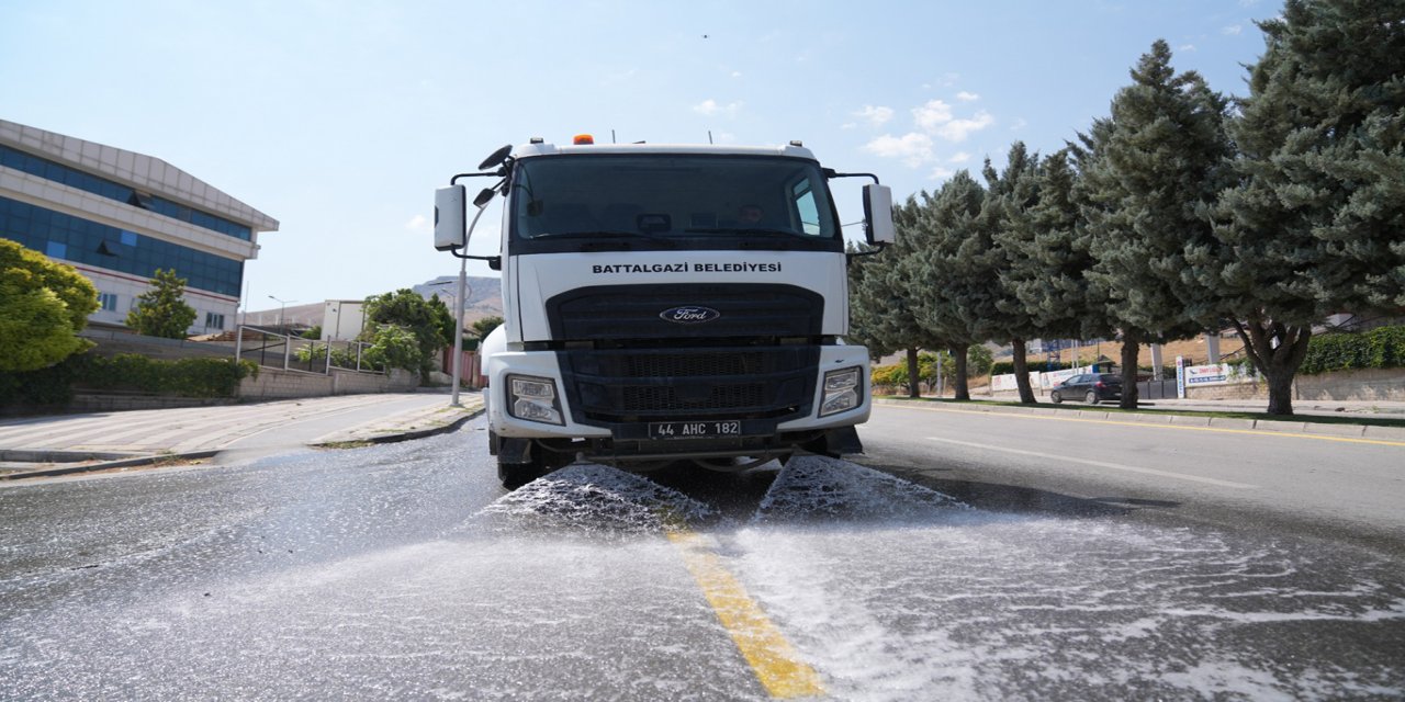 Battalgazi'de temizlik çalışmaları sürüyor