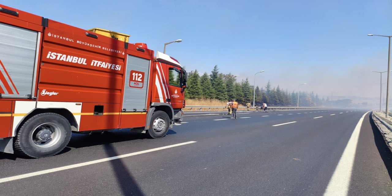 Silivri'de çıkan yangına dair valilikten açıklama: TEM Otoyolu trafiğe kapatıldı
