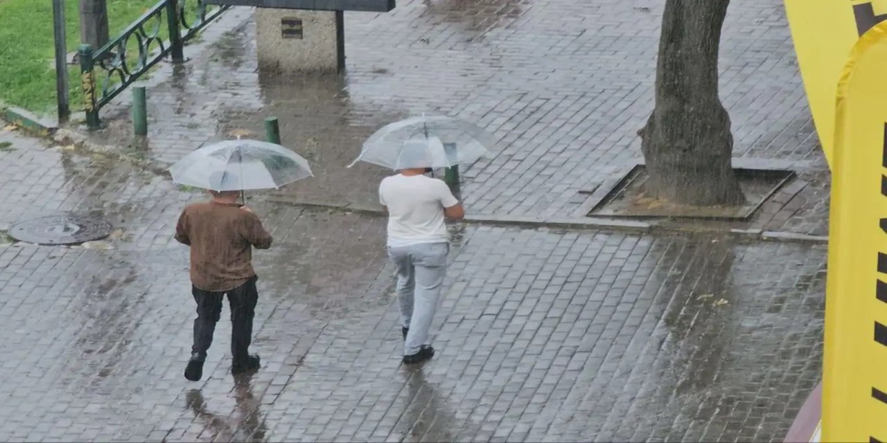 Meteoroloji'den kuvvetli yağış ve fırtına uyarısı