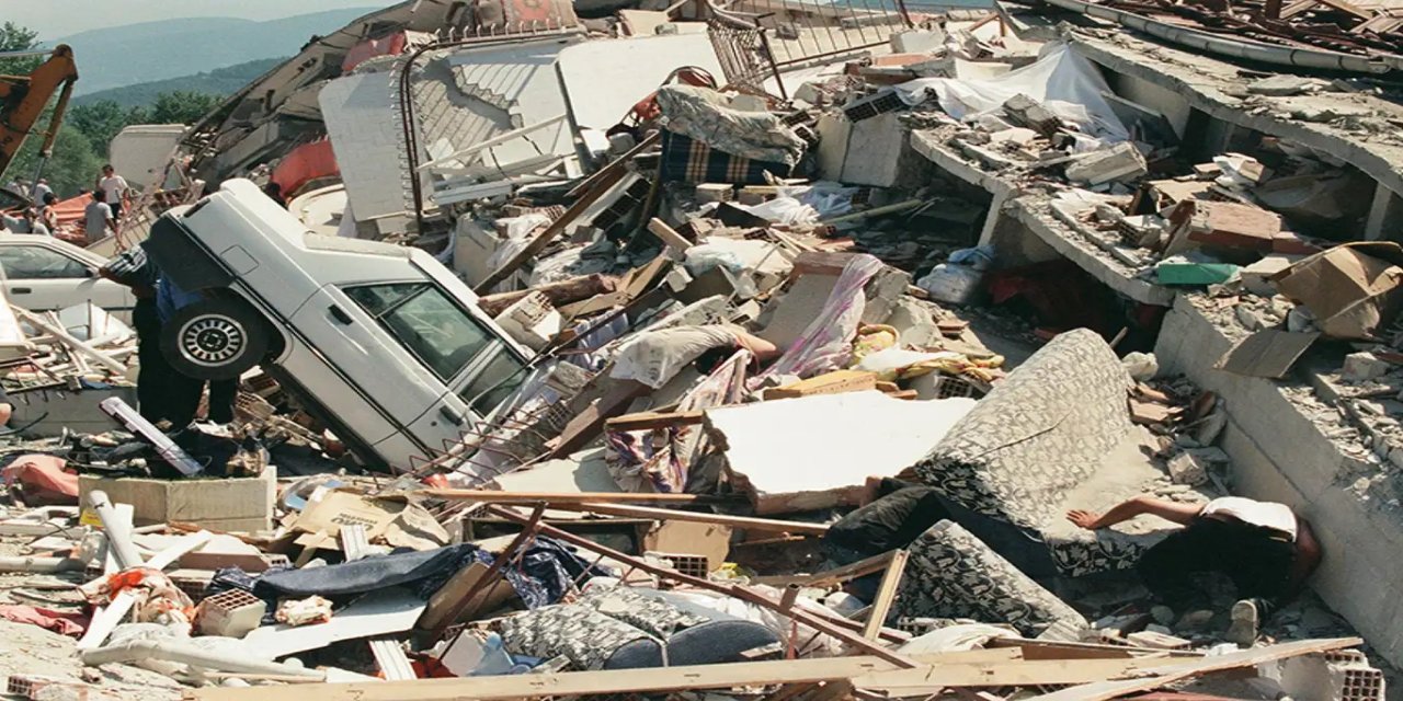 17 Ağustos depremi: Unutulmayan acı