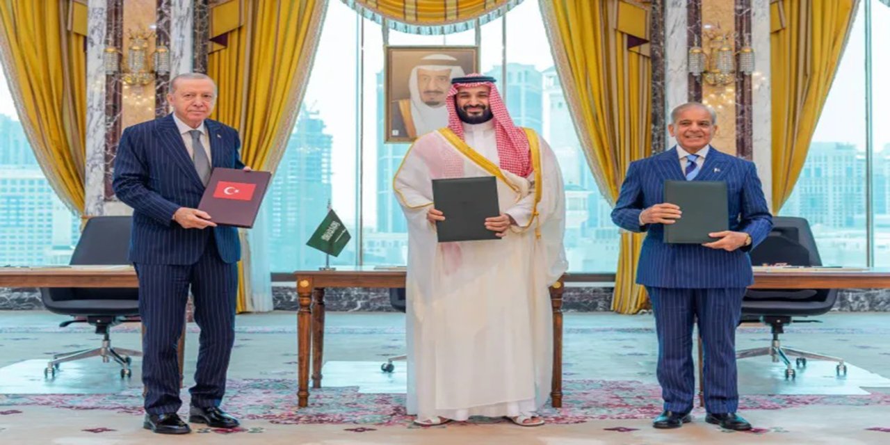 Trump'tan iki farklı mesaj: Mekke Anlaşması'na övgü, Güney Kore'ye askeri tatbikat freni