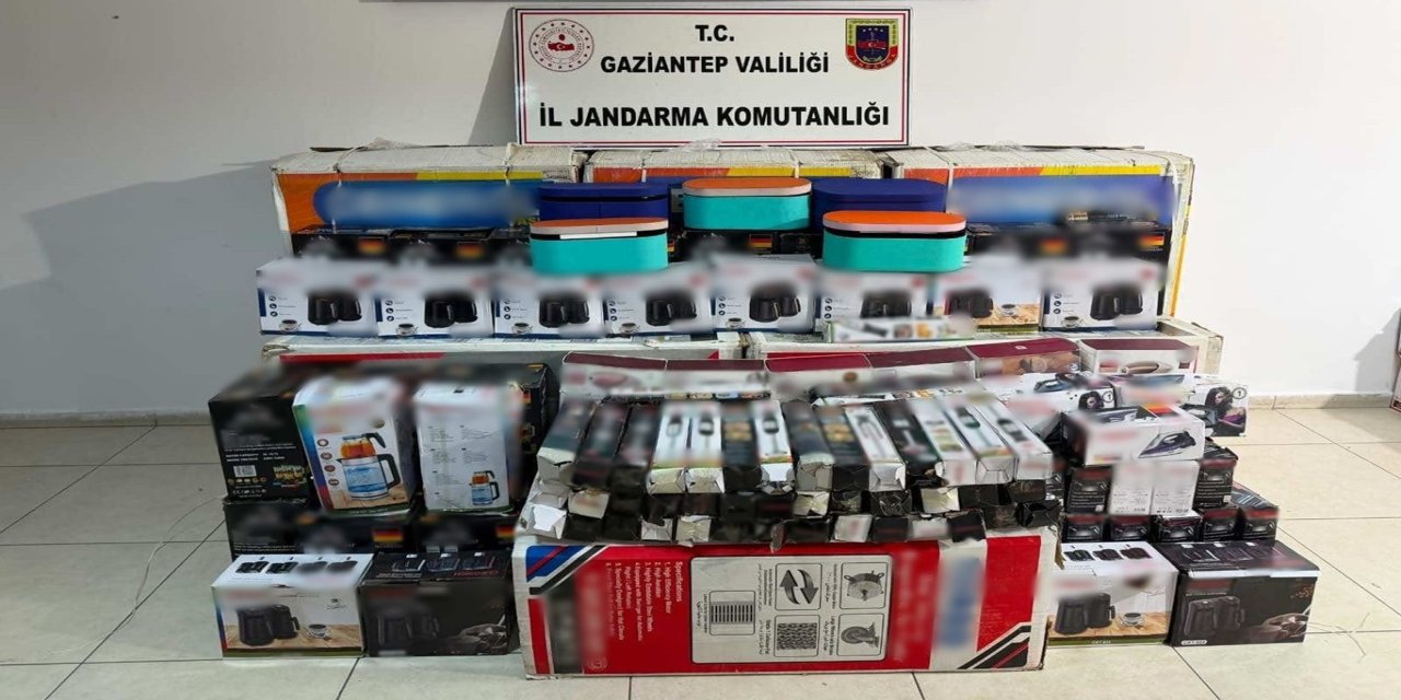 Gaziantep'te 1 milyon 370 bin TL değerinde kaçak malzeme ele geçirildi