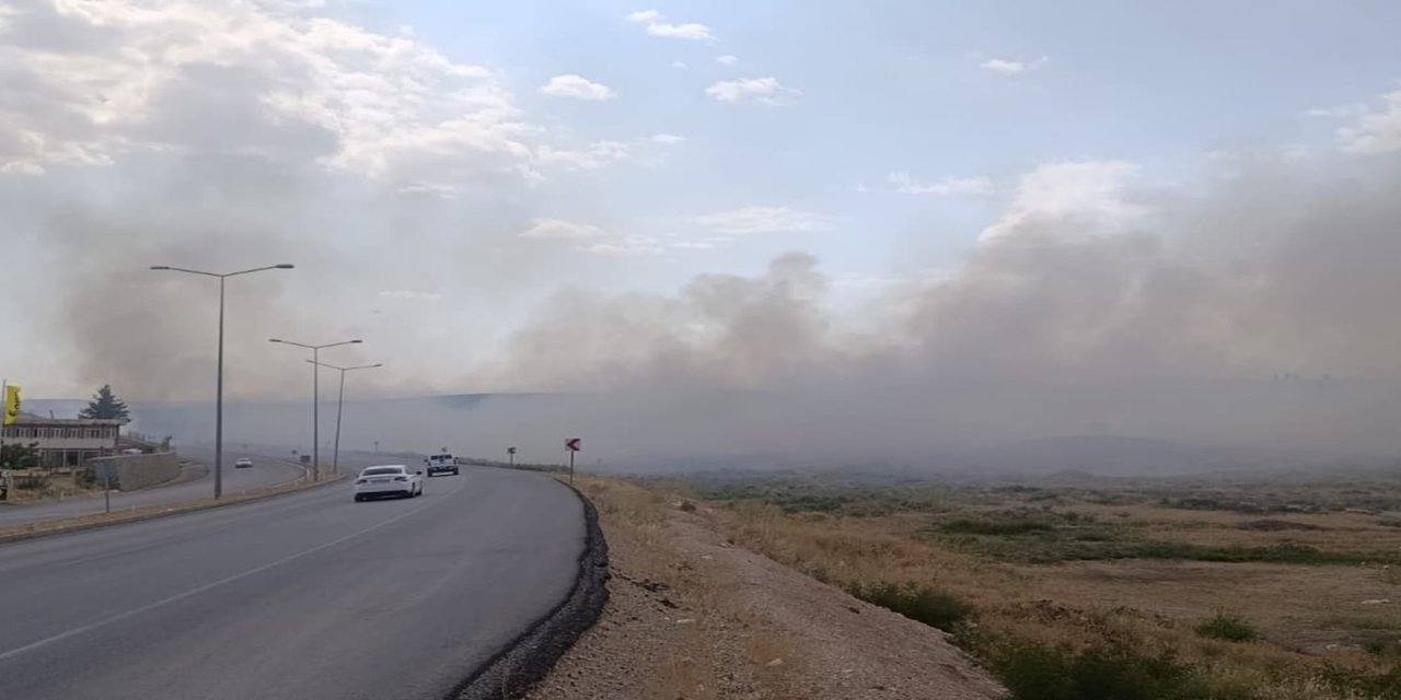Siirt’te anız yangını: 100 dönümden fazla alan zarar gördü
