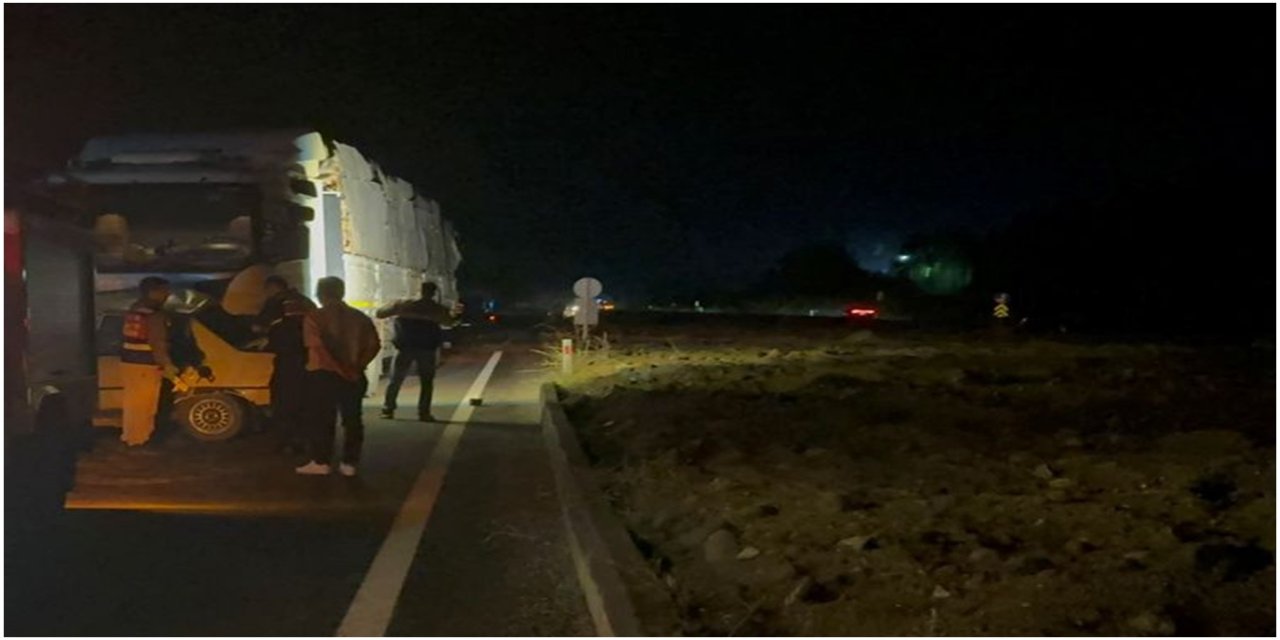 Kastamonu'da otomobil ile tır çarpıştı: 2 ölü