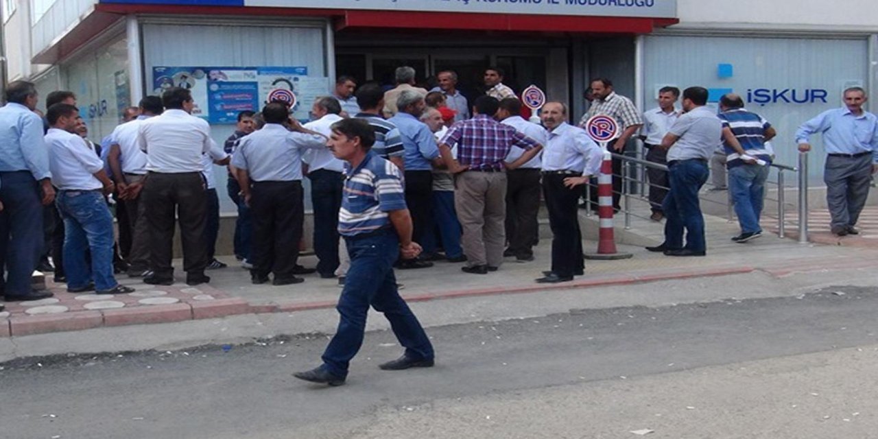 İşsizlik oranı yüzde 7,9 seviyesine geriledi