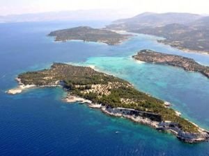 Ünlü iş adamının adasına el konuldu