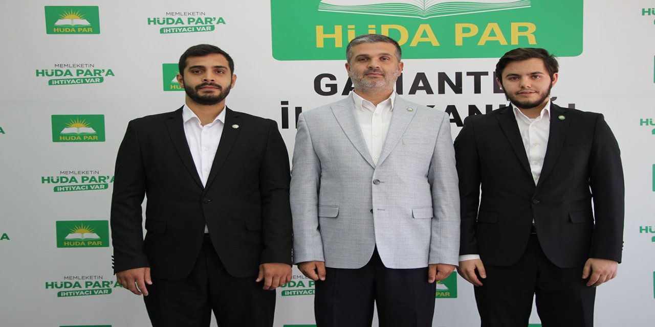 HÜDA PAR Gaziantep, iki ilçede gençlik kolları başkanlığında değişikliğe gitti