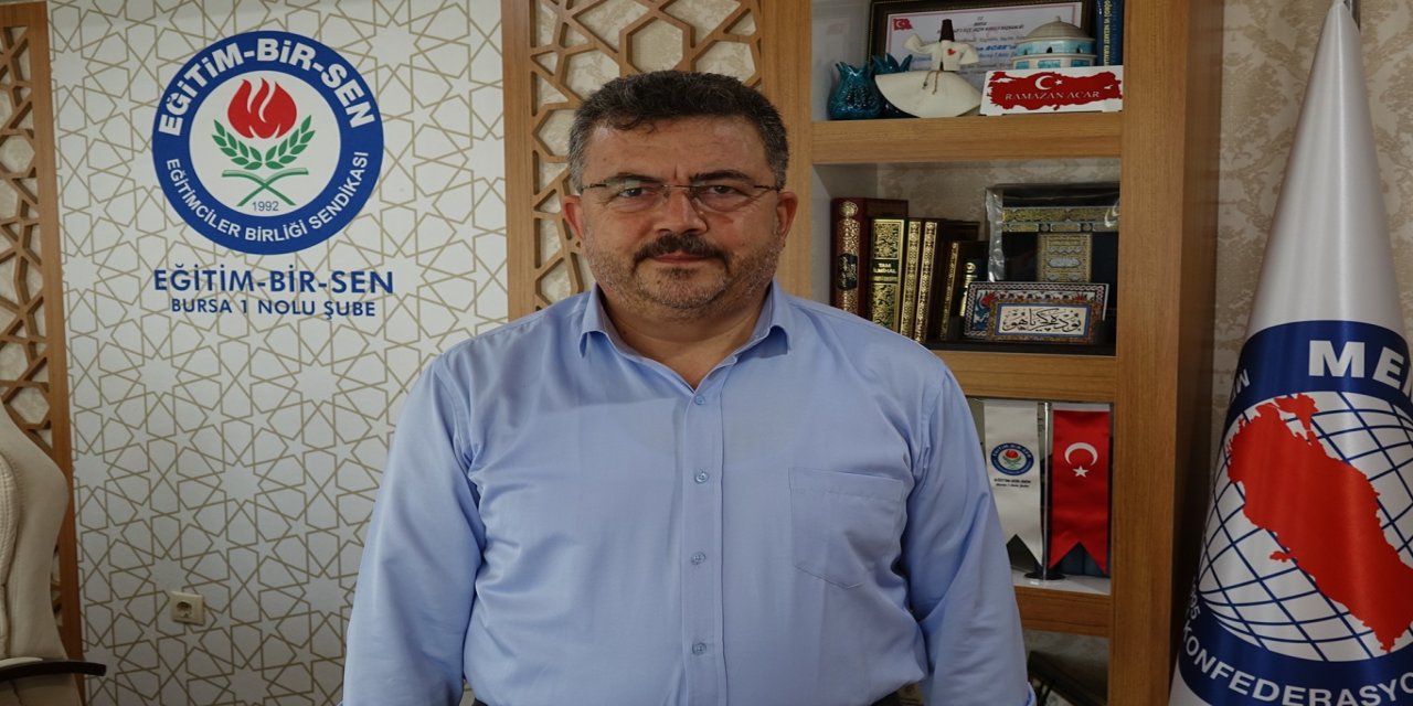 Acar: Öğretmenlere önlük teşvik edilmeli, zorunlu tutulmamalı