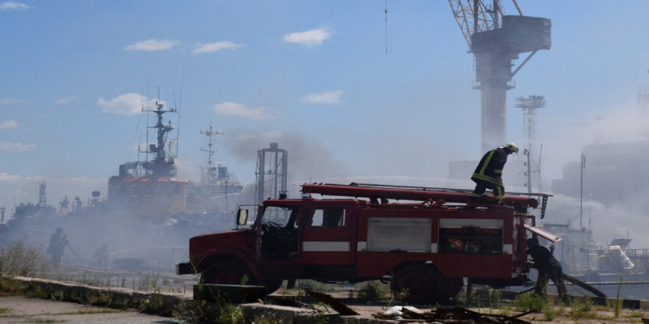 Rusya, Odessa Bölgesi'ndeki Yujnıy Limanı'na saldırı düzenledi