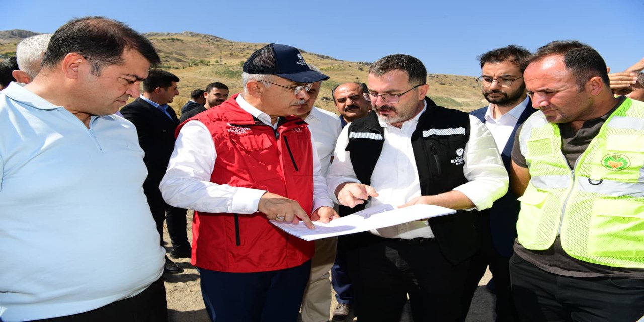 Çamurlu'da Gençlik Merkezi için çalışmalar sürüyor