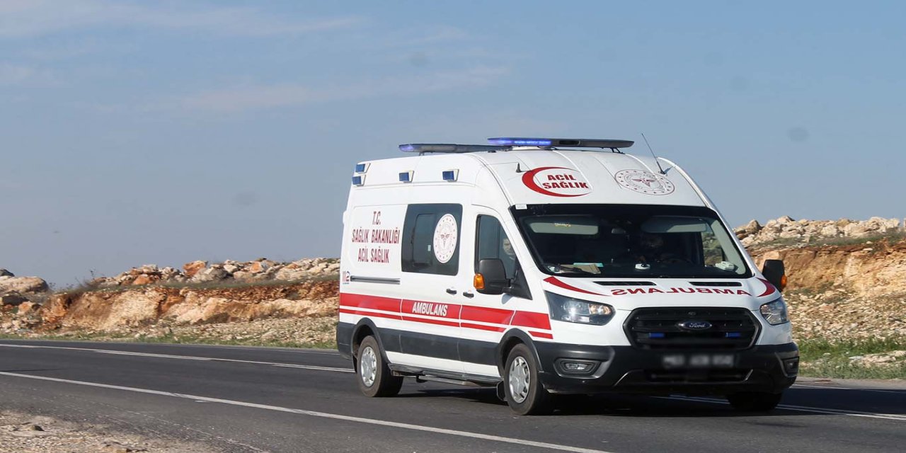 Karaman'da iki otomobil çarpıştı: Bir ölü, bir yaralı