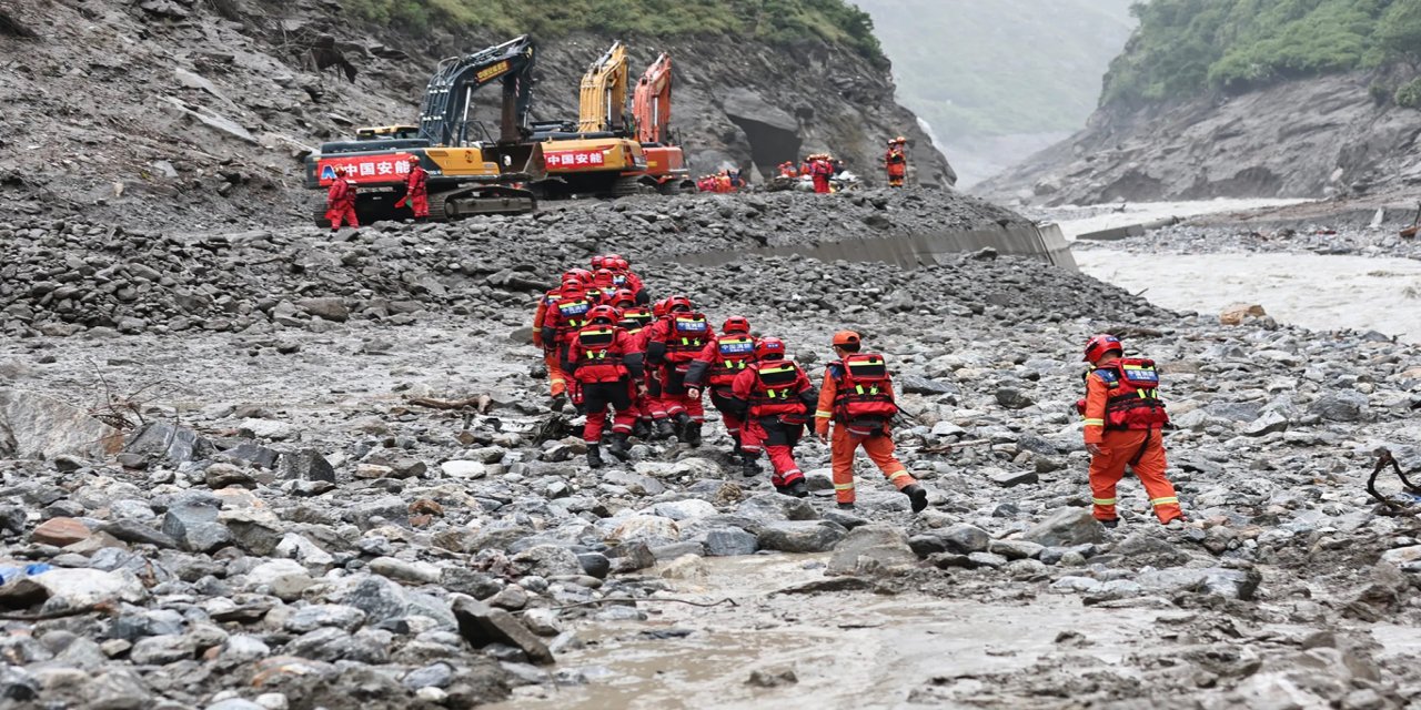 Nepal'de felaketin bilançosu ağırlaşıyor: Can kaybı 675’e yükseldi