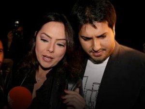 Ebru Gündeş boşanıyor