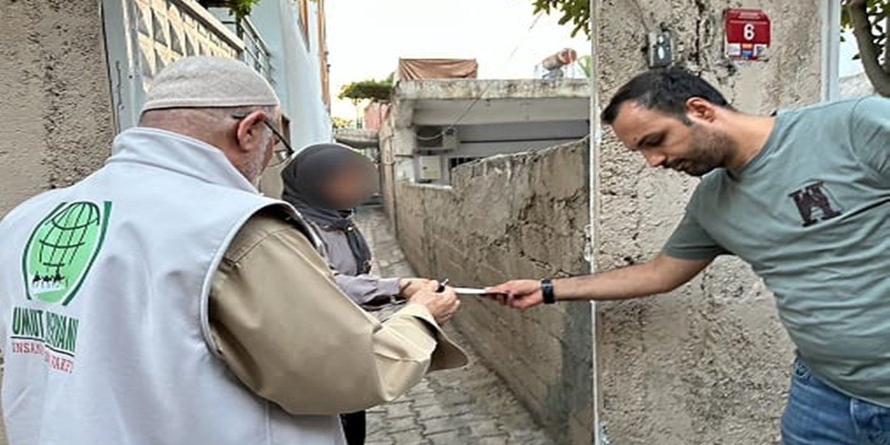 Umut Kervanı Batman'da mağdur ailelere nakdi yardım ulaştırdı