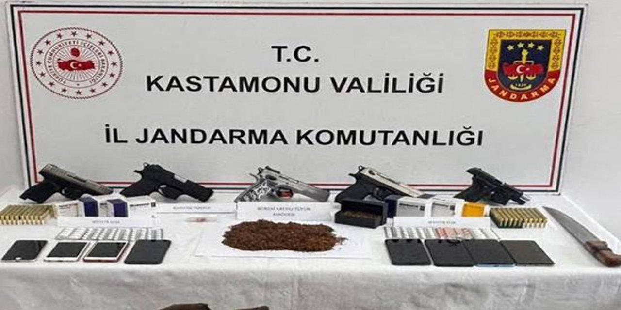 Kastamonu’da 4 ruhsatsız tabanca ele geçirildi
