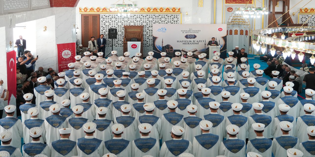 Hakkâri’de 300 öğrenci icazet aldı