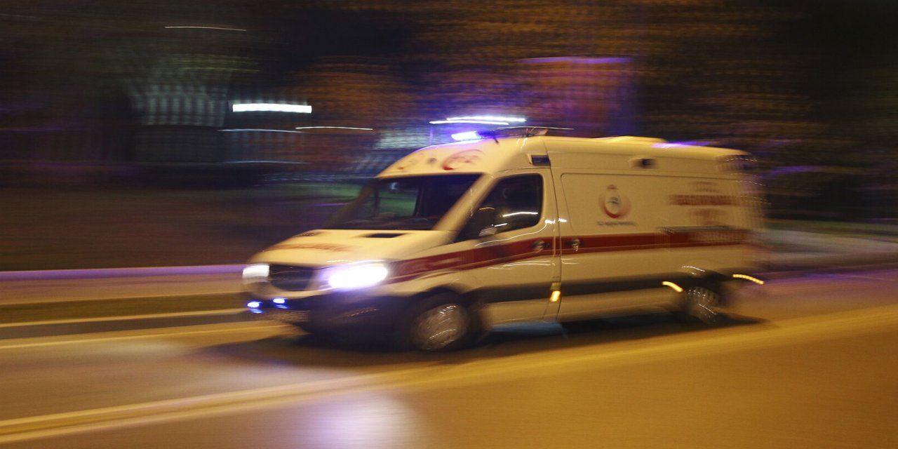 Rize'de kamyonet uçuruma yuvarlandı: 2 ölü, 1 yaralı