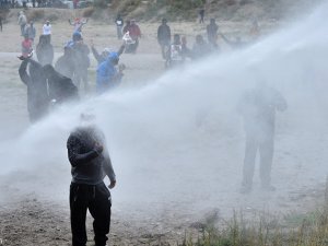 Fransız polisi o gösteriye müdahale etti