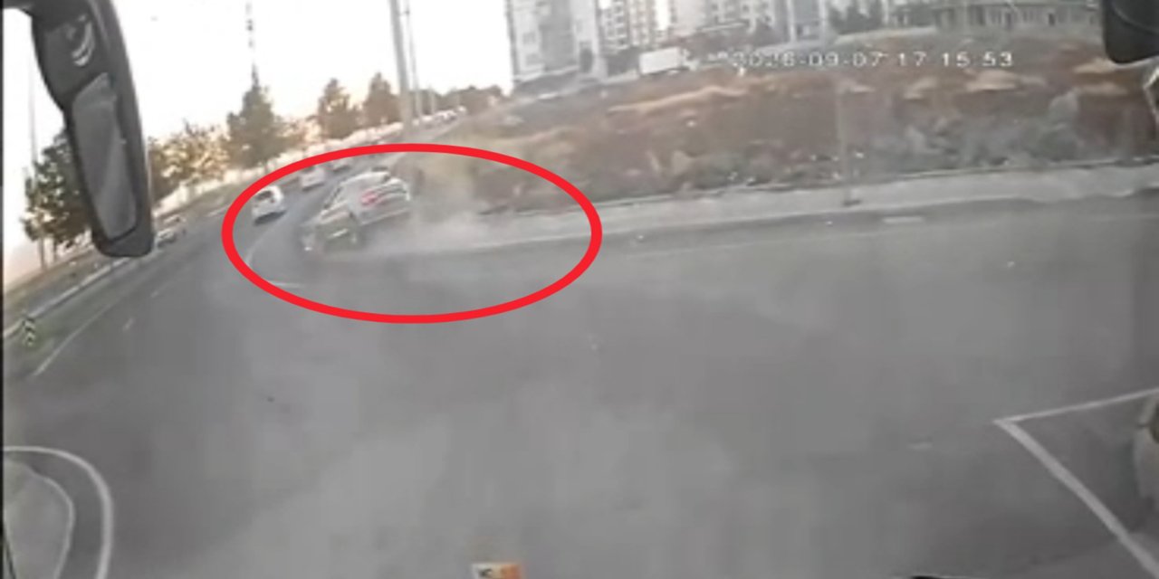 Diyarbakır'da arabanın çarptığı anne ve 2 çocuğunun yaralandığı kaza anı kameralara yansıdı
