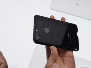 iPhone7 Türkiye'ye gelmeden kaçağı geldi