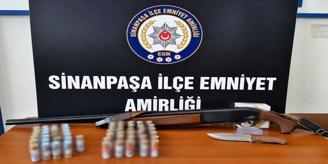 Afyonkarahisar’da sosyal medyada silah paylaşımı yapan şüpheli yakalandı