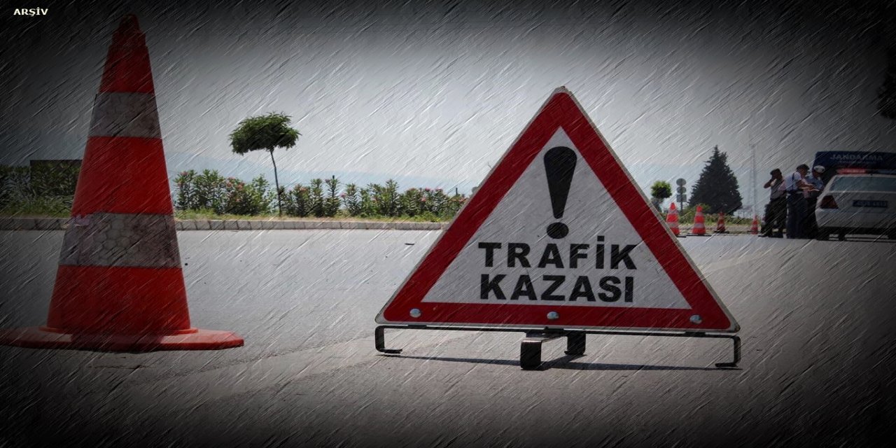 Manisa'da yolcu otobüsü kaza yaptı: 18 yaralı
