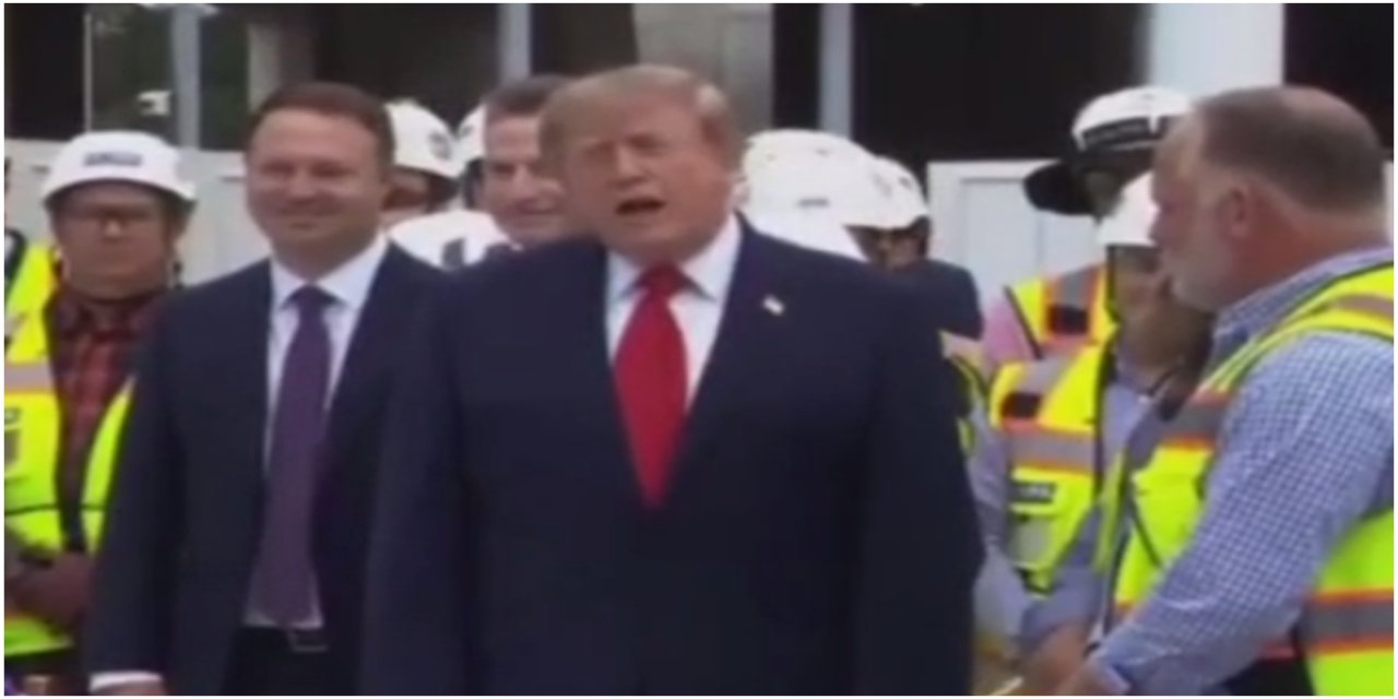 Trump’ın Beyaz Saray açıklamasında dikkat çeken görüntü