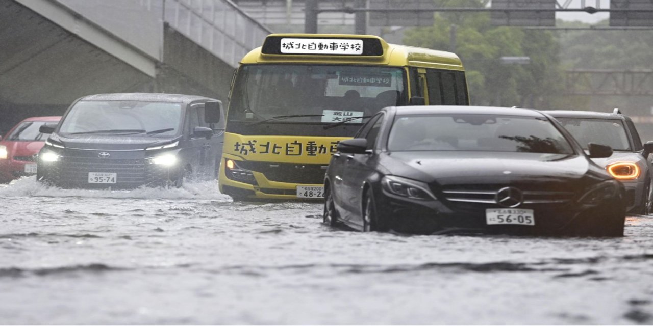Japonya'da heyelan: 4 ölü 6 kayıp