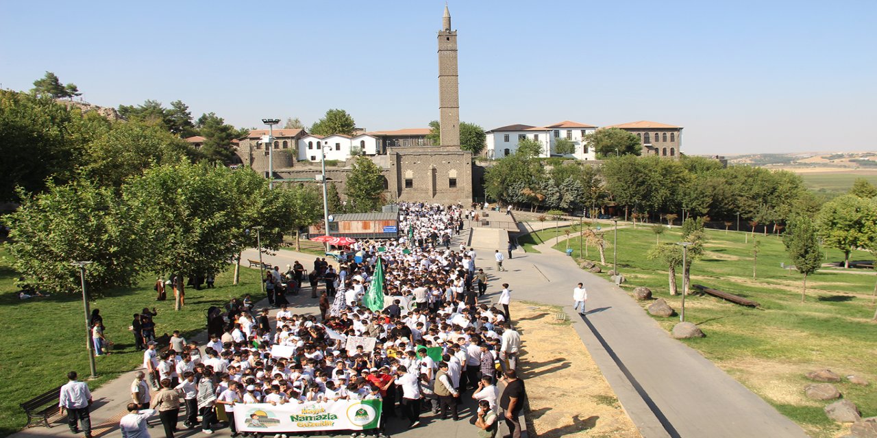 Diyarbakır’da "Hayat Namazla Güzeldir" programından renkli kareler