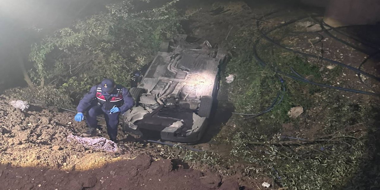 Batman’da uçuruma yuvarlanan otomobilde sıkışan sürücü kurtarıldı