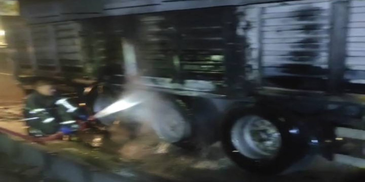 Batman’da seyir halindeki tır'ın lastikleri alev aldı