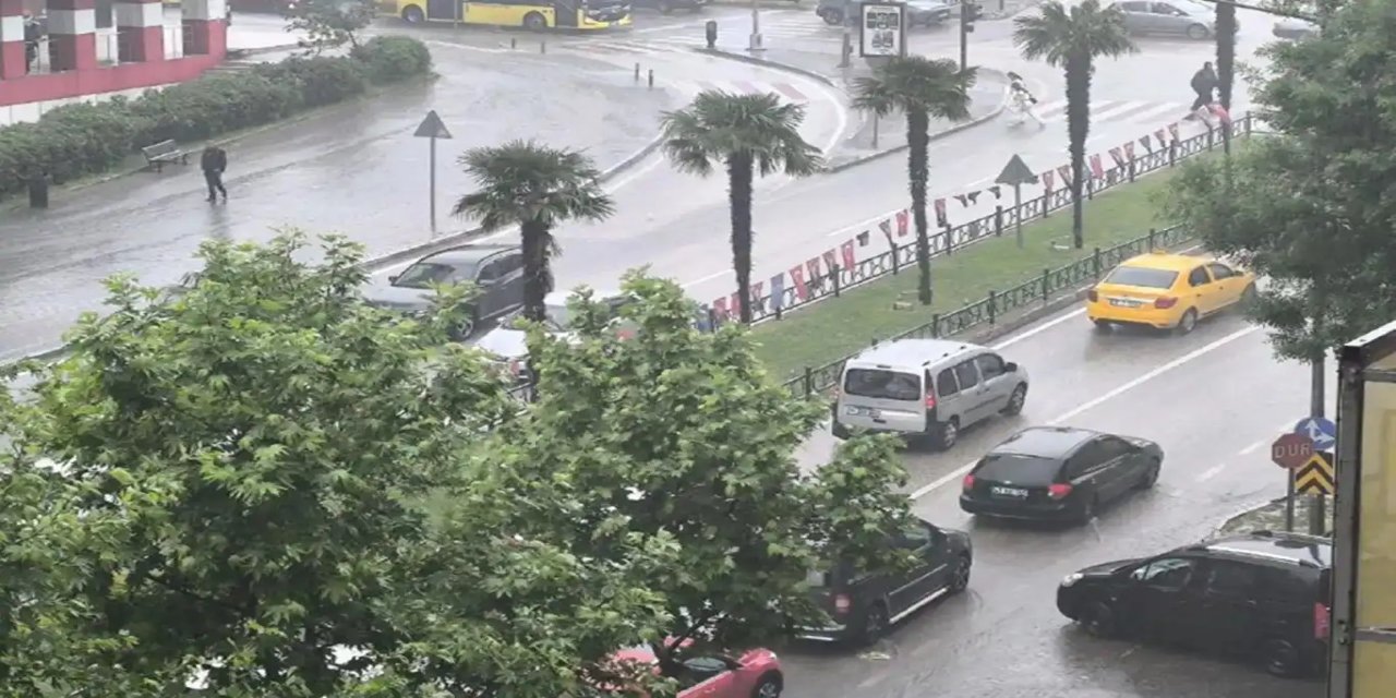 Meteoroloji'den gök gürültülü sağanak uyarısı