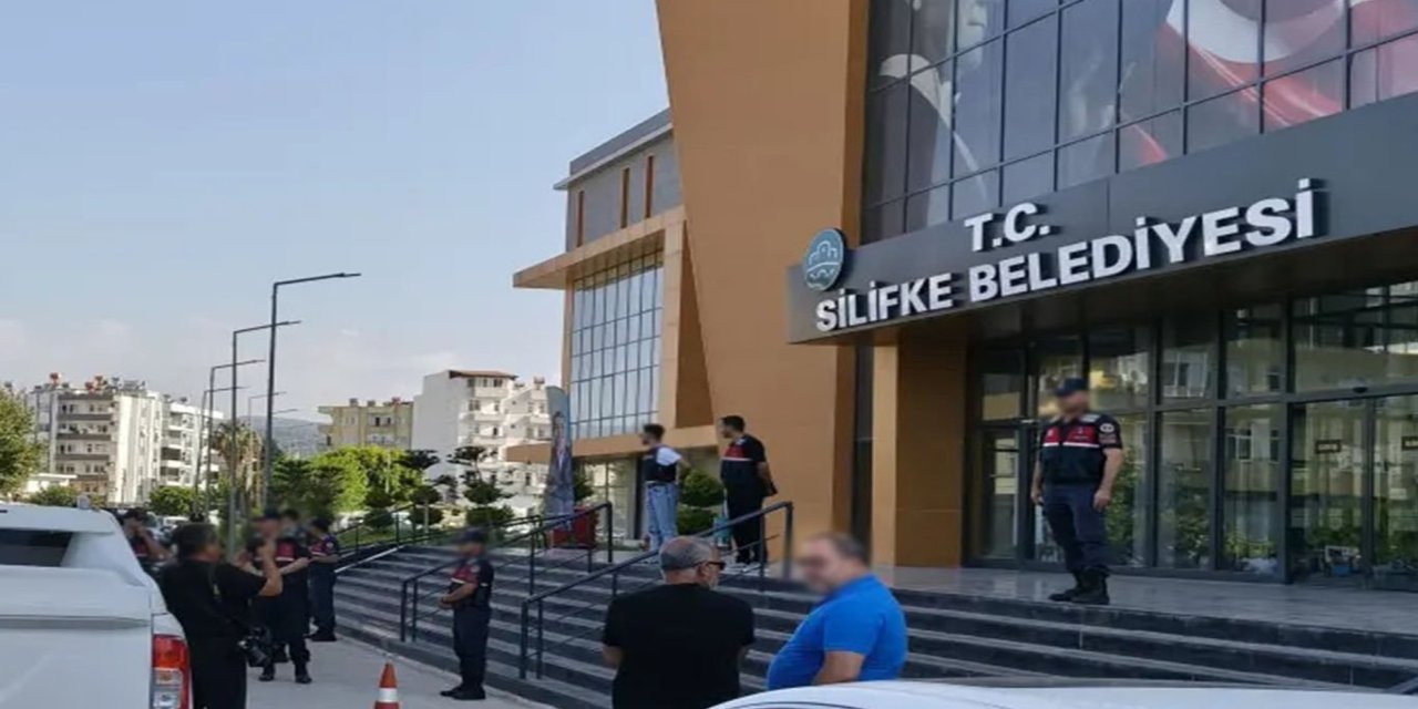 CHP'li Silifke Belediyesine ikinci operasyon: Tutuklu sayısı 14'e yükseldi