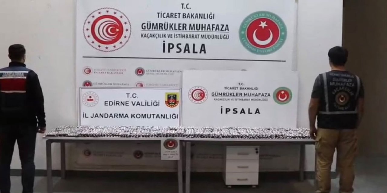 İpsala Sınır Kapısı'nda 17 bin 121 uyuşturucu hap ele geçirildi: Sürücü tutuklandı