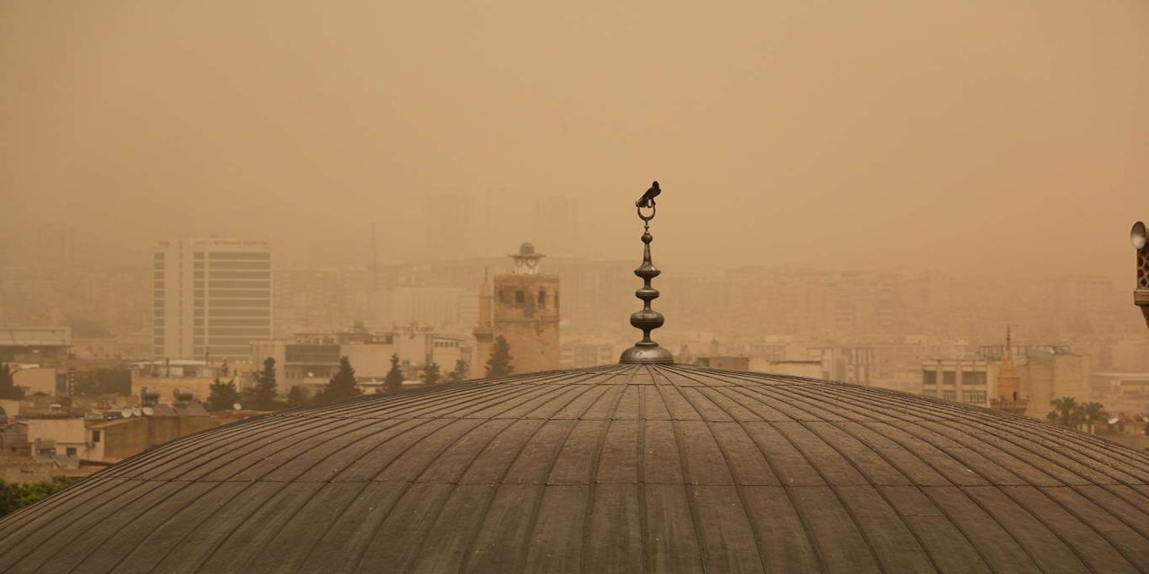 Meteoroloji 4 ili uyardı: Toz taşınımı yarın da sürecek