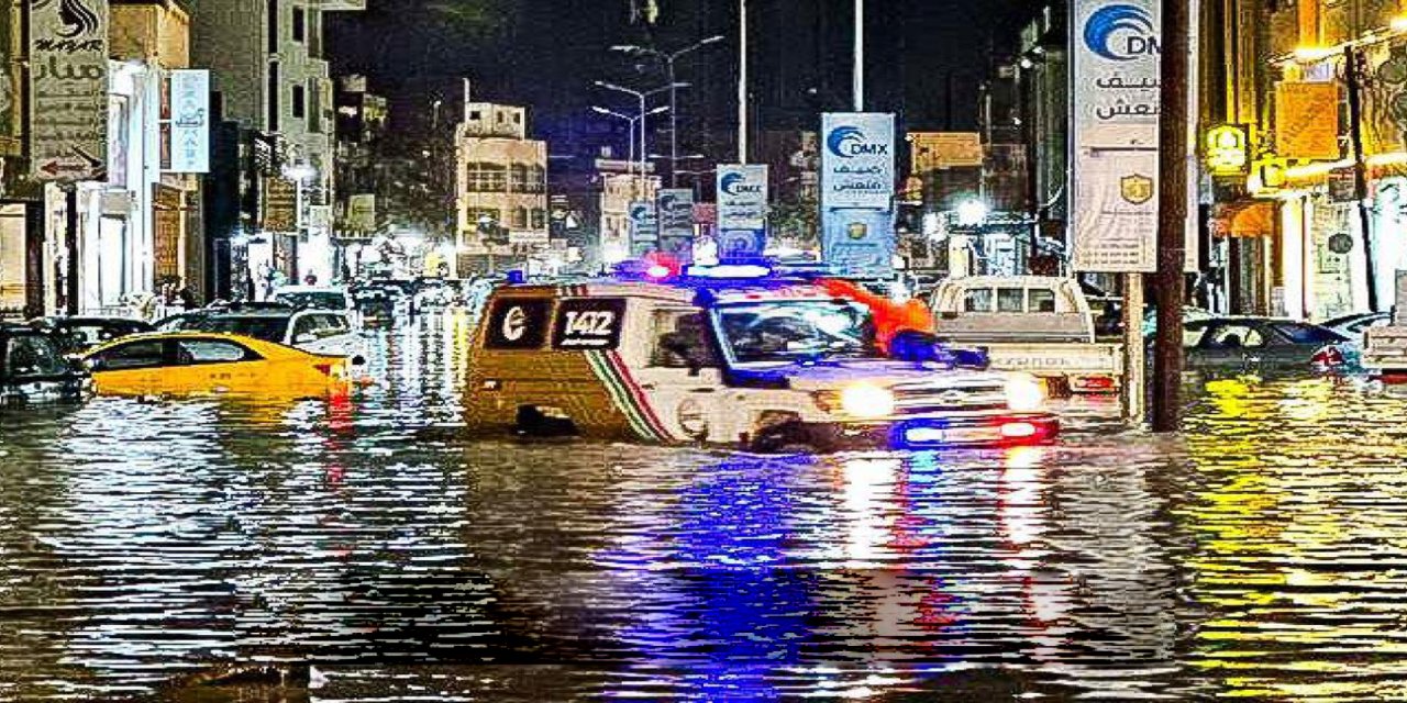 Libya’da şiddetli yağışlar sele yol açtı: Yol ve caddeleri su bastı