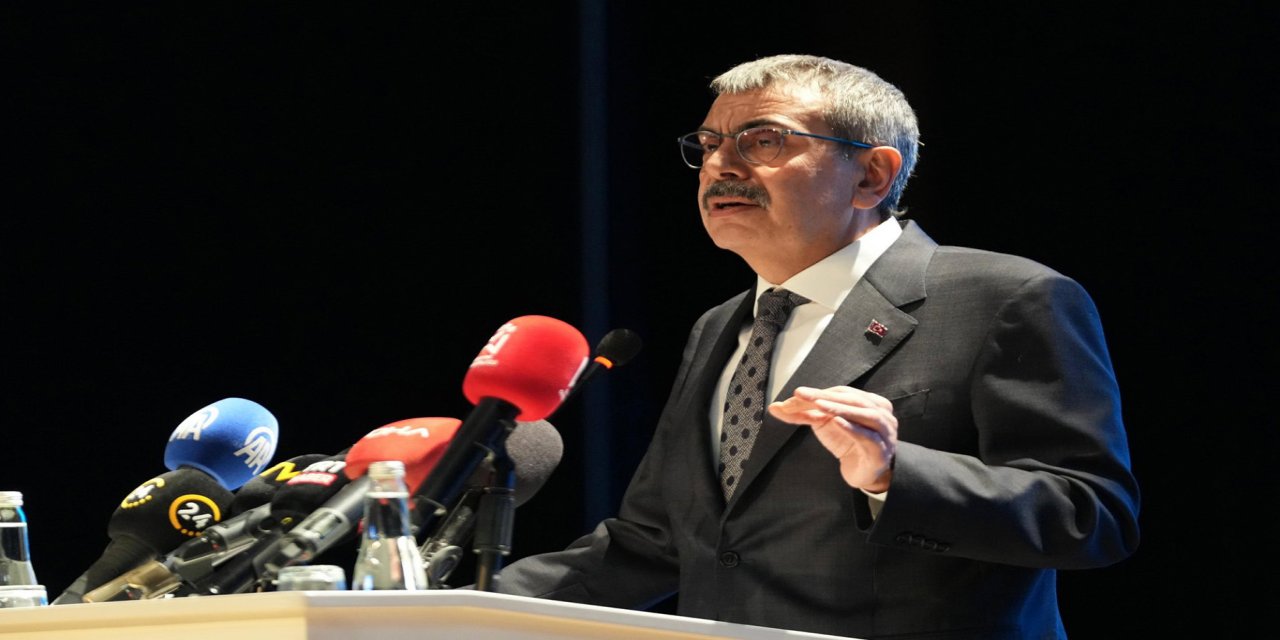 Bakan Tekin: Evlatlarımızın gönlünü hiçbir ekranın insafına terk etmeyeceğiz