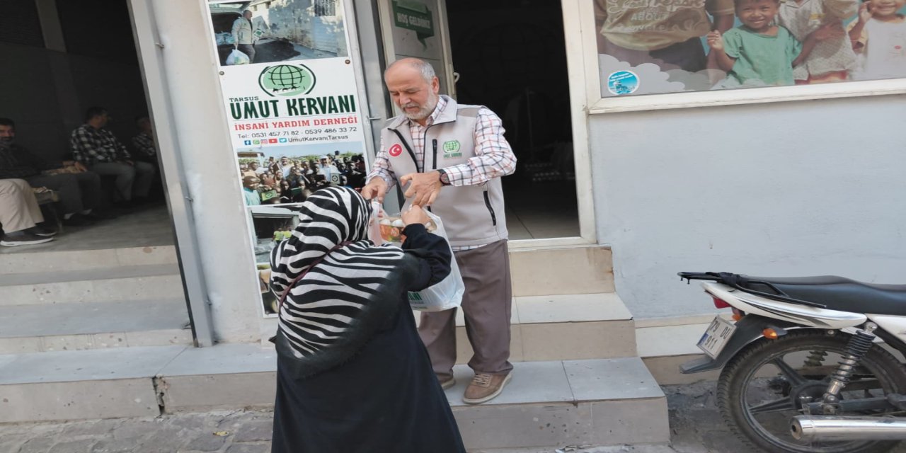 Tarsus Umut Kervanından kahvaltılık yardımı