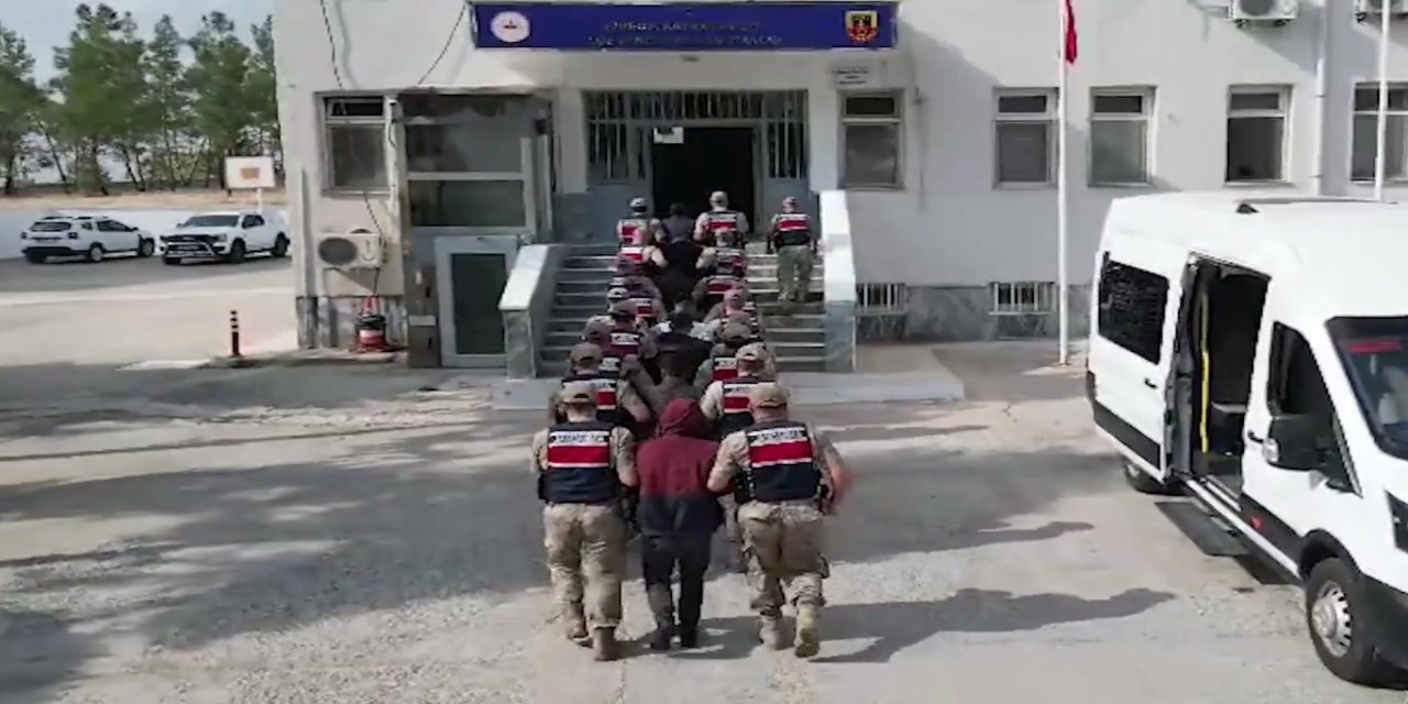 Şanlıurfa’da uyuşturucu operasyonunda yakalanan 29 şüpheli tutuklandı