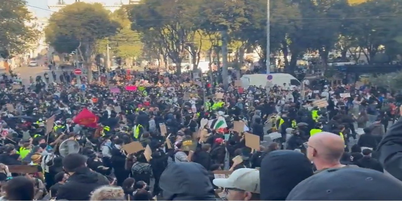 Fransa'nın Marsilya kentinde gündüz eylemleri yasaklandı